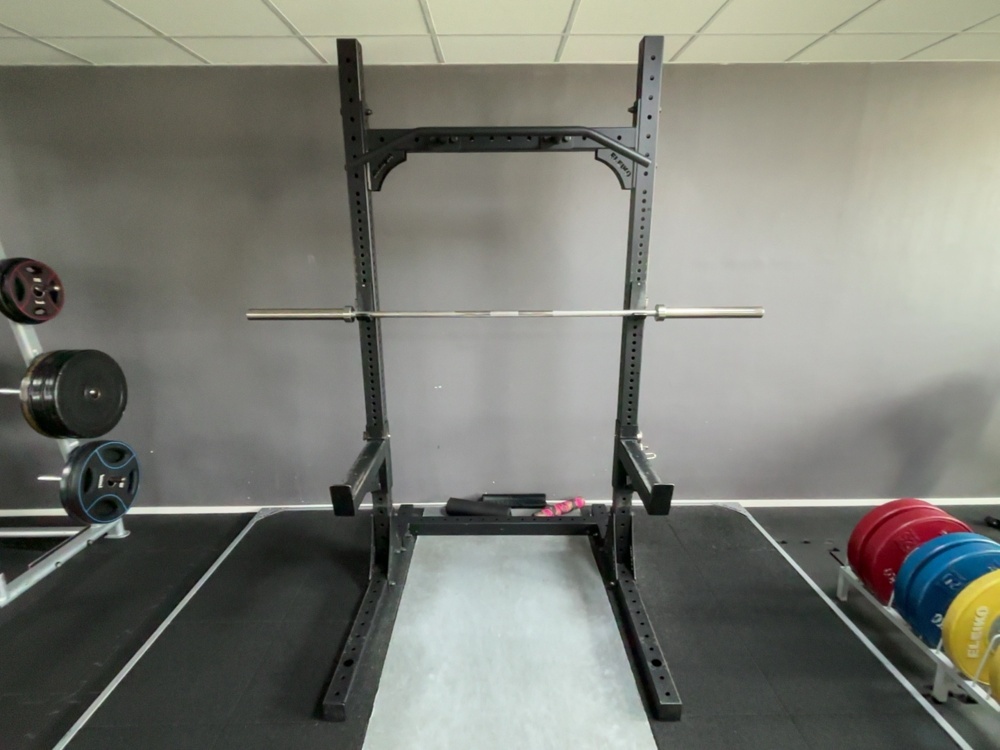 1587648-1 Half rack