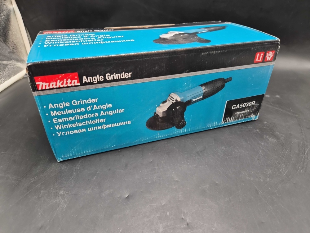 1591575-2 Vinkelslip, 1 st - Makita GA5030R, 720 W, 125 mm