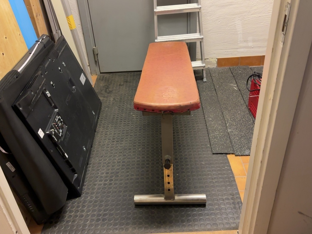 1587652-2 Träningsbänk