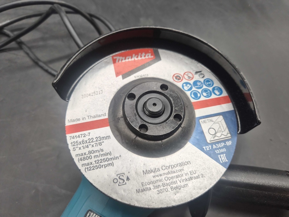 1591610-2 Vinkelslip, 1 st - Makita GA5030R, 720 W, 125 mm