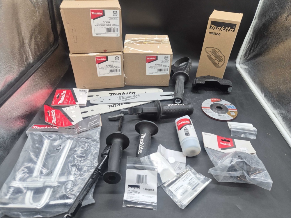 1591614-1 Power tool accessories, lot - Makita and Milwaukee, filters, guide bars and handles