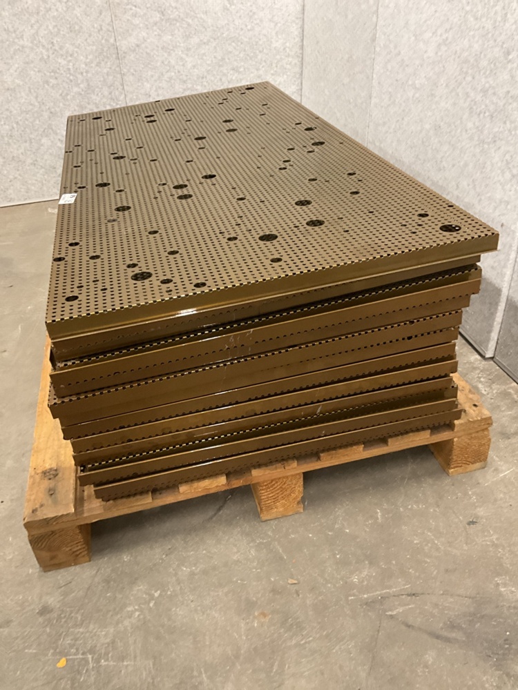 1474005-2 20 copper-colored metal ceiling tiles