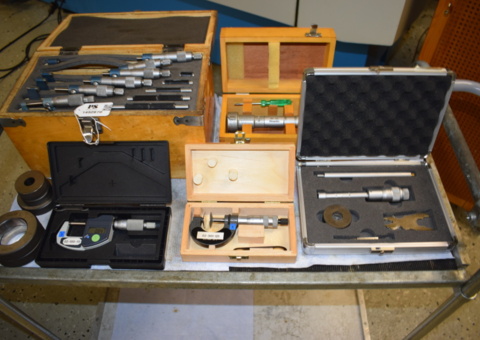 Micrometers and 3-point micrometers