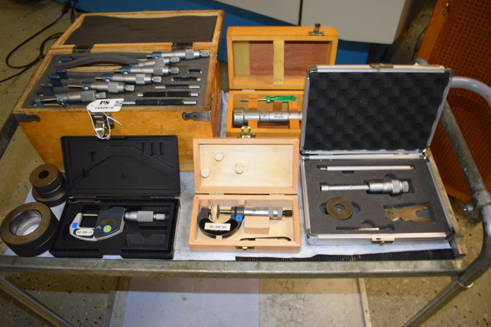 1452870-1 Micrometers and 3-point micrometers