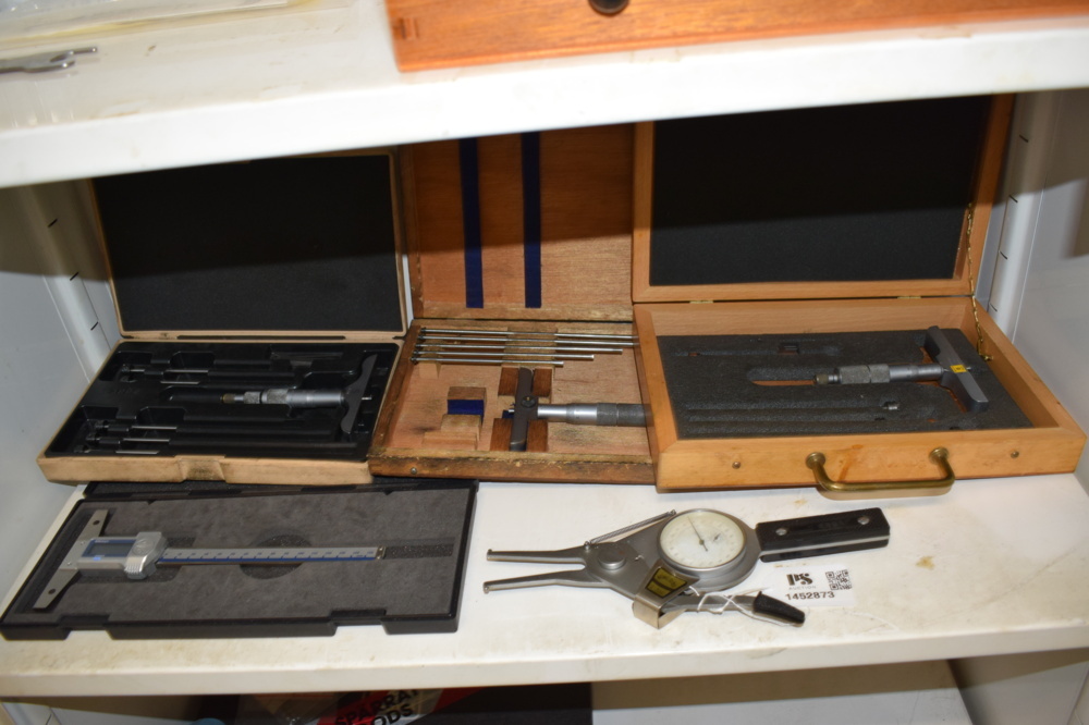 1452873-1 Various measuring instruments