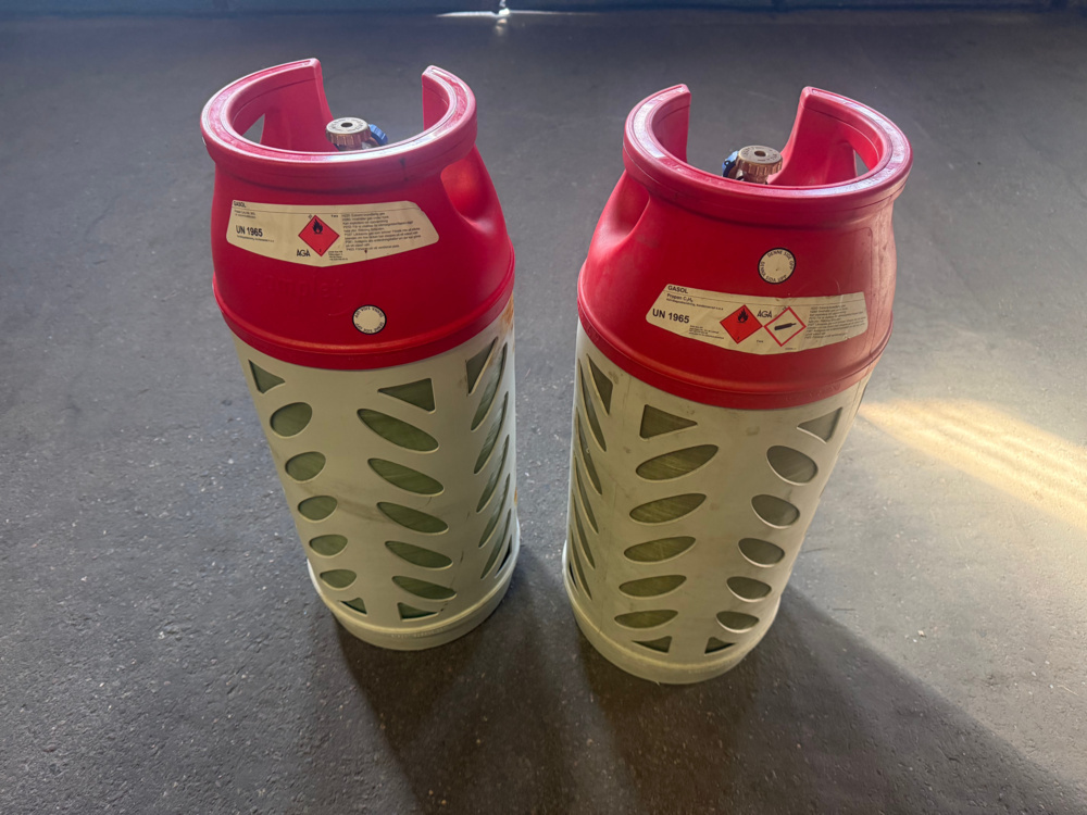 1591667-1 Gas tubes MC14 for forklift 2pcs