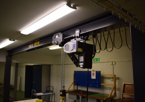 Hoist and beam 200 kg