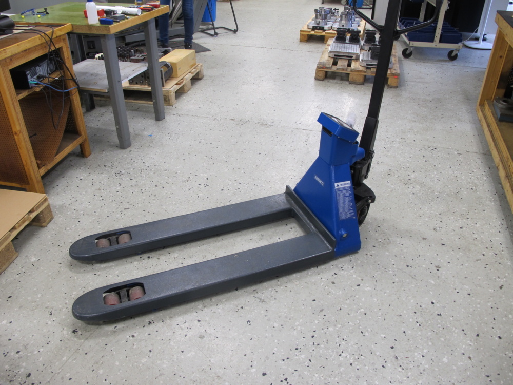 1452903-2 Hand truck Lidén 2000 kg with scale