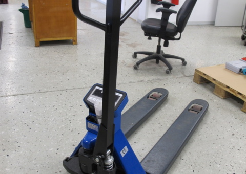 Hand truck Lidén 2000 kg with scale