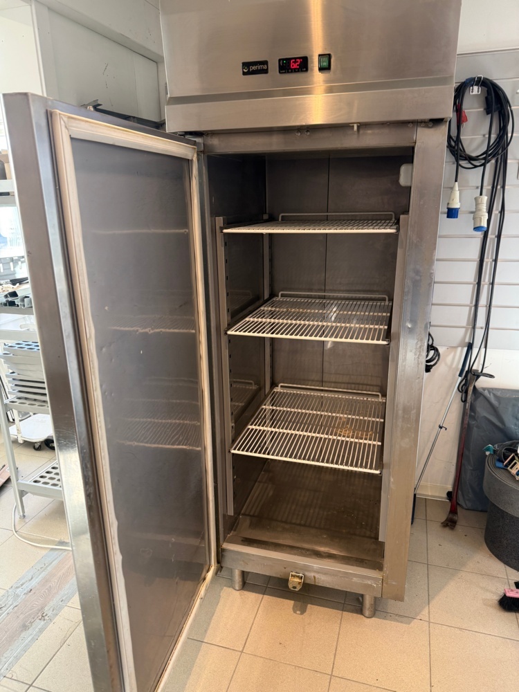 1141795-2 Refrigerator Perima, approx. 75x75x200 cm