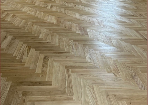 Sale of lot with floor
