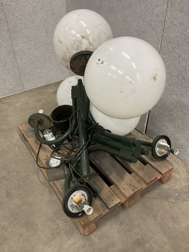 1474014-2 Exterior lighting