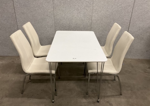 Kitchen table and 4 chairs
