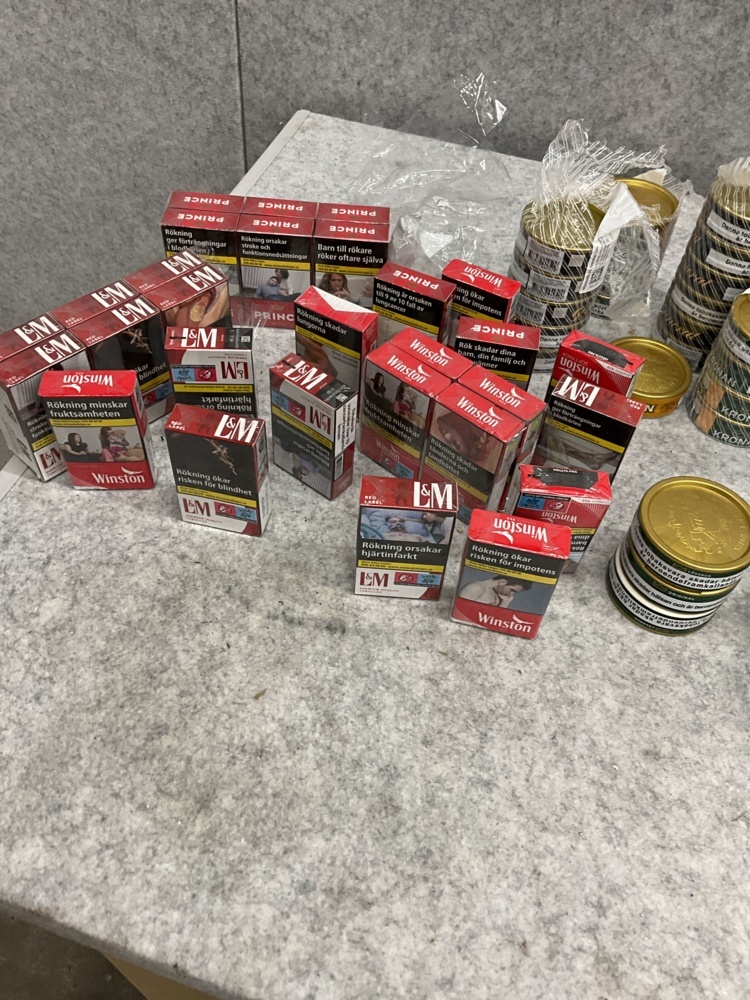 1474023-2 Small batch of tobacco