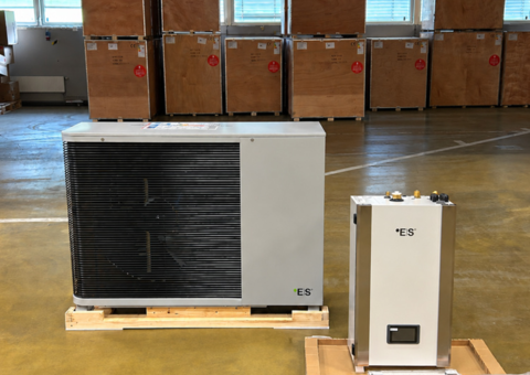 9 kW air/water heat pump, easily connects to an existing heating system L3.65
