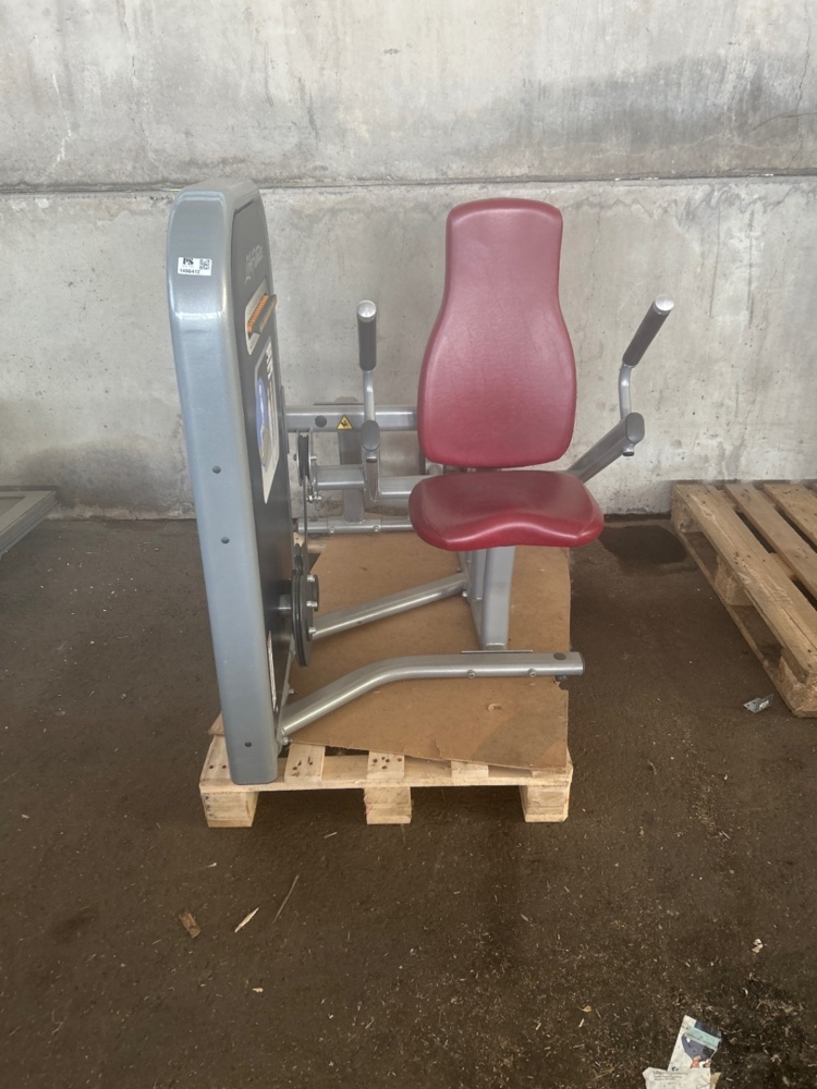 1486412-2 Triceps Press - Life Fitness