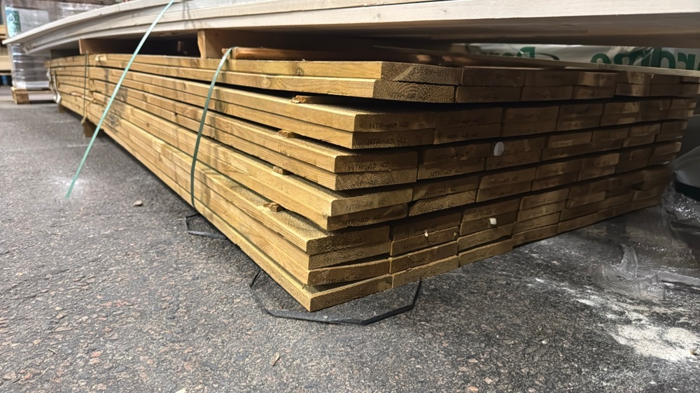 1591433-2 Exterior panel boards - 84 pcs - L: 4200 mm W: 145 mm T: 22 mm, approx. 352.8 running meters.