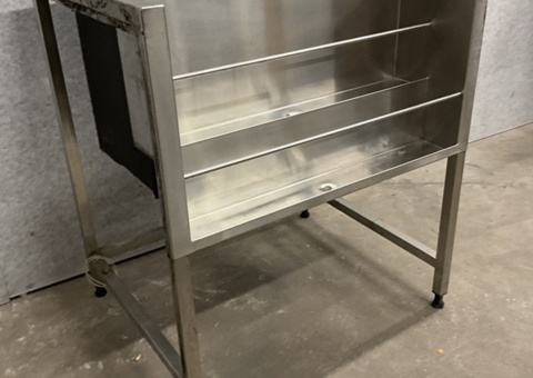 Inbyggnadsbänk för bar