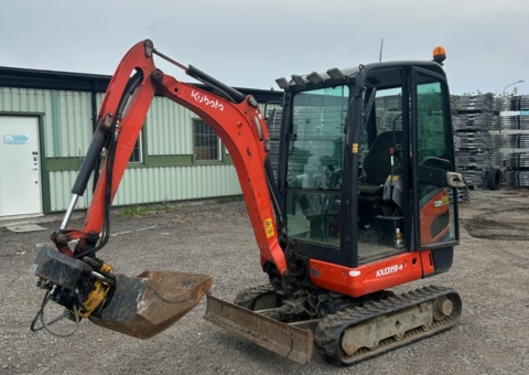 Minigrävare - Kubota KX019-4 med tiltrotator