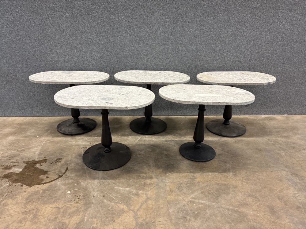 1582266-1 5 pcs Table with stone top