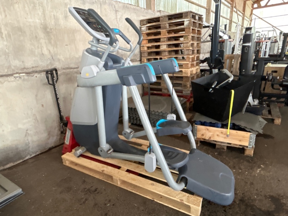 1486425-1 Cross trainer - Precor AMT 835 Open Stride