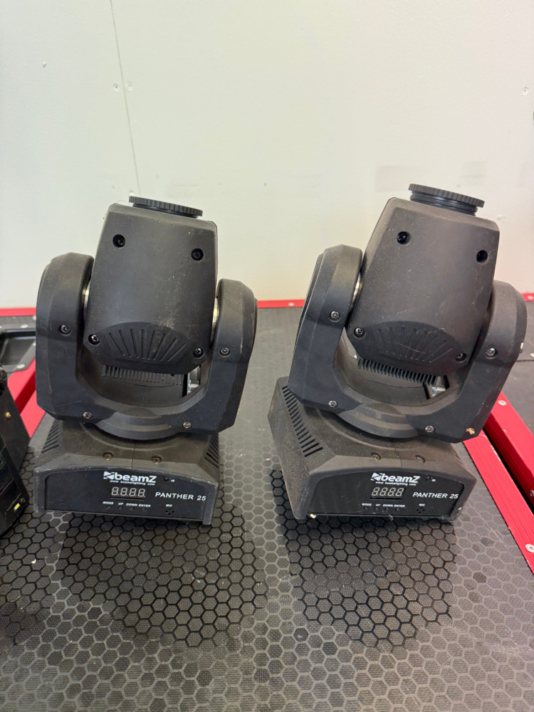 1563504-1 Moving head-lampor – BeamZ Panther 25 – 2 st