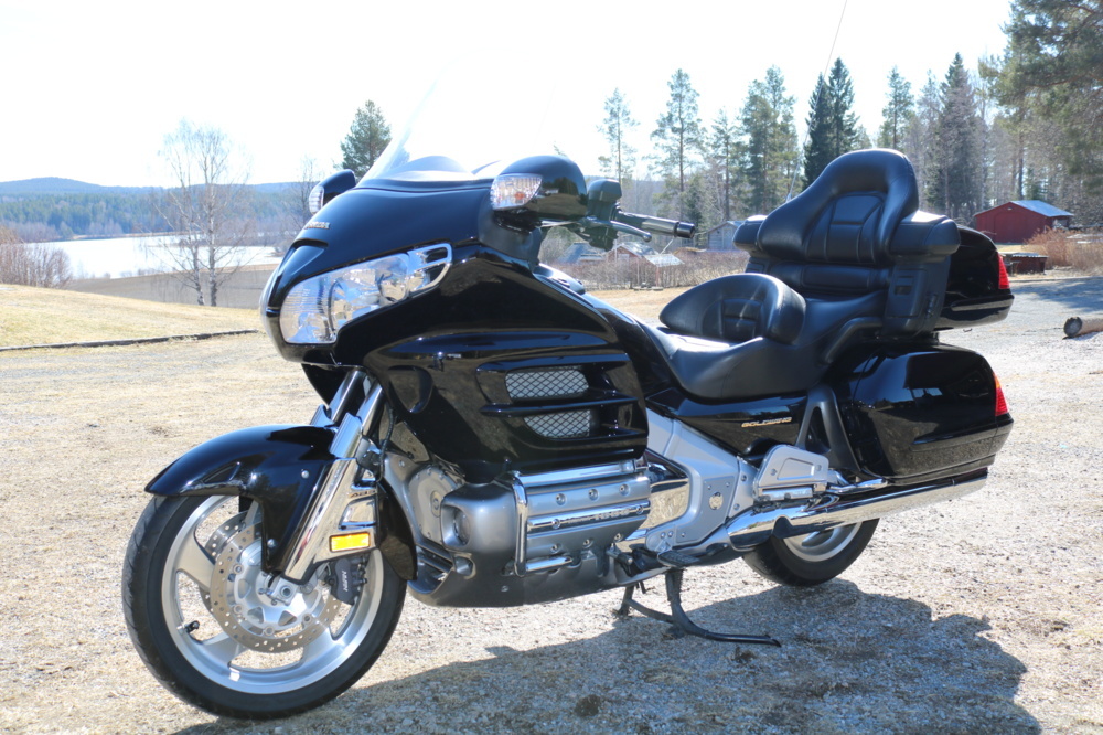 1592988-1 Honda Powersports GL1800A Gold Wing 1.8. ABS. 120hk, 2001. Lågmilare.