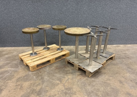 4 pcs Tables & 5 pcs Table Stands