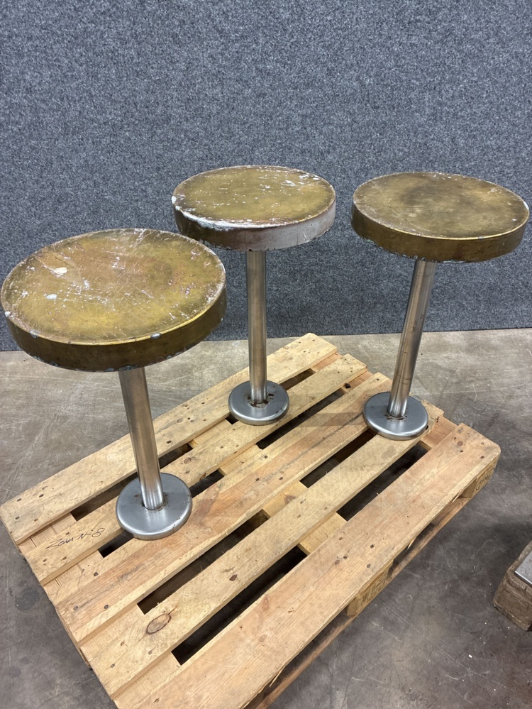 1582276-2 4 pcs Tables & 5 pcs Table Stands