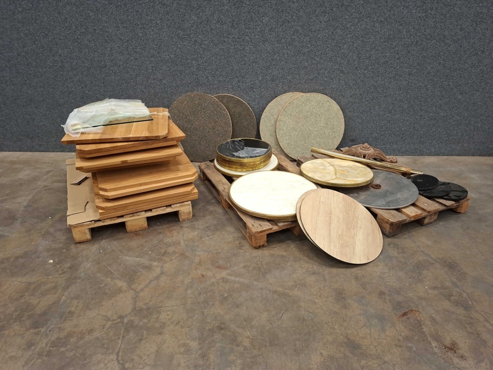 1582277-2 Approximately 28 table tops
