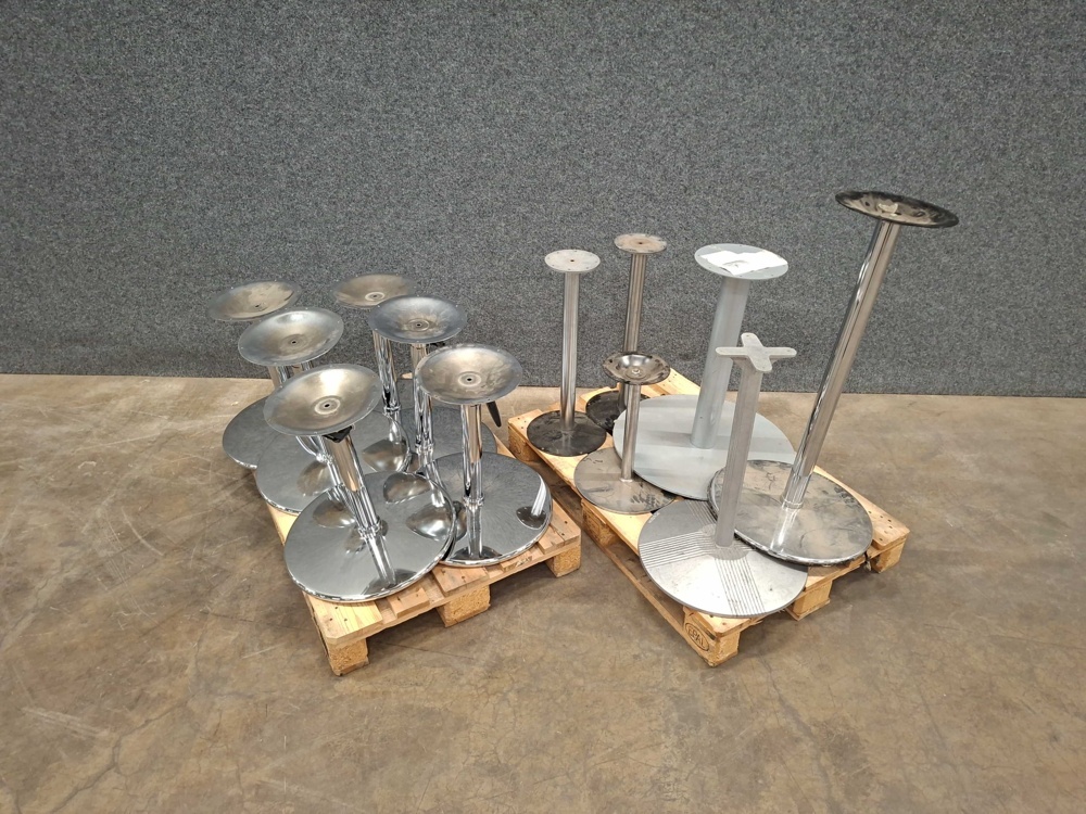 1582278-2 12 pcs Table Stand Metal