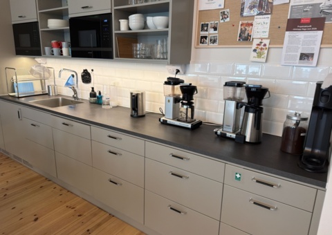 Köksgeråd - Kaffebryggare, koppar, diskställ, m.m.
