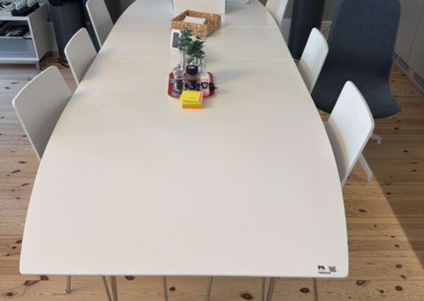 Bord och stolar 7 st
