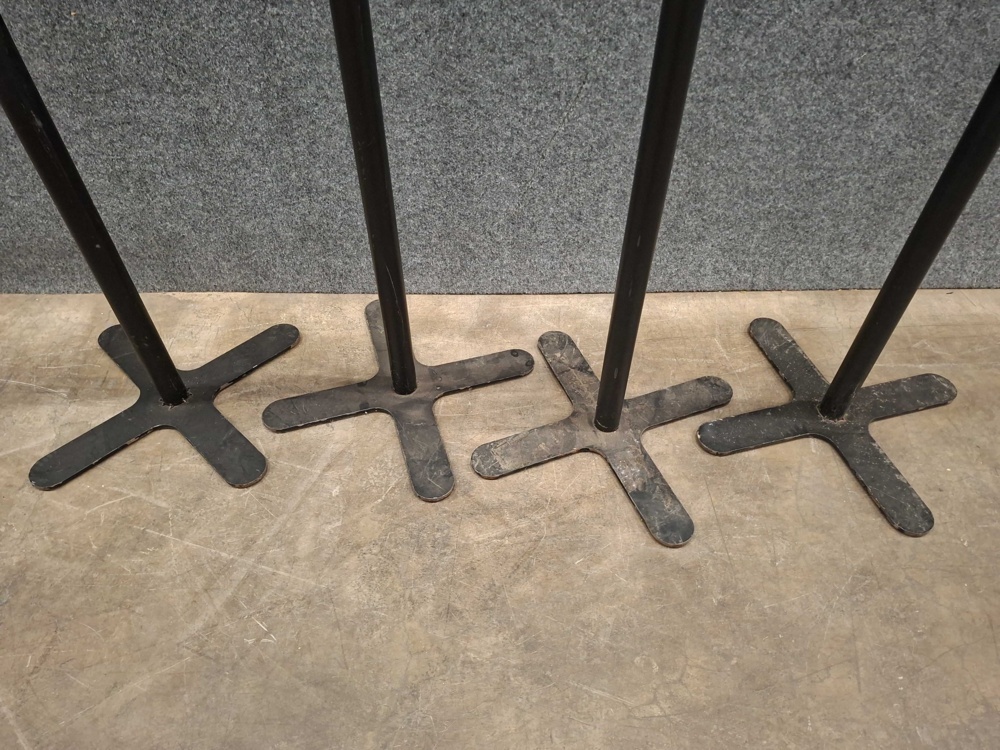 1582281-2 4 pcs Table stands Foldable