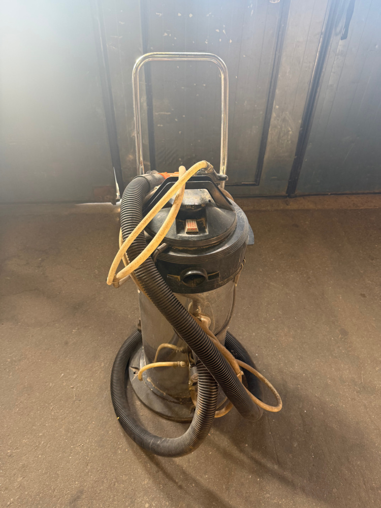 1591670-1 Blasting unit