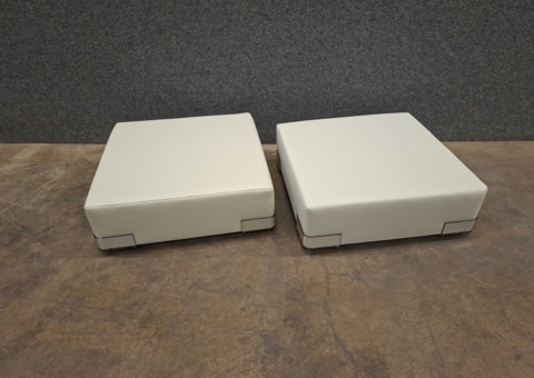 2 pcs Poufs, Kartell
