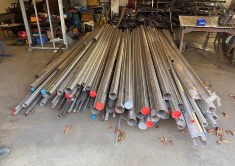 Aluminum and stainless steel pipes