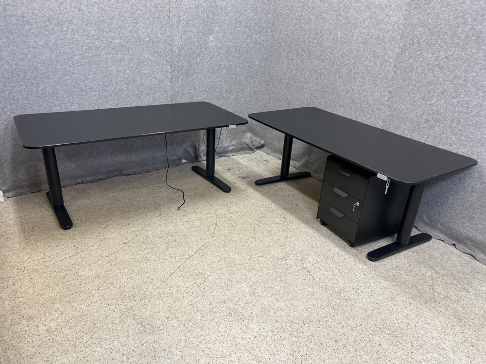 1546287-1 Desk 2 pcs and drawers