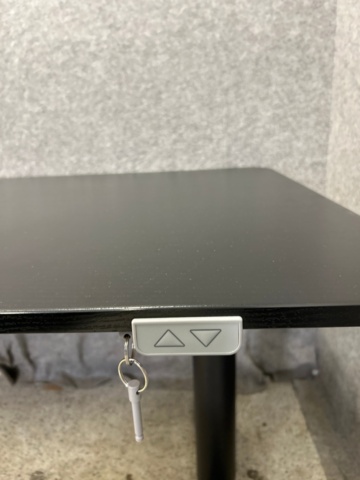 1546288-3 Skrivbord, kontorsstol och hurts
