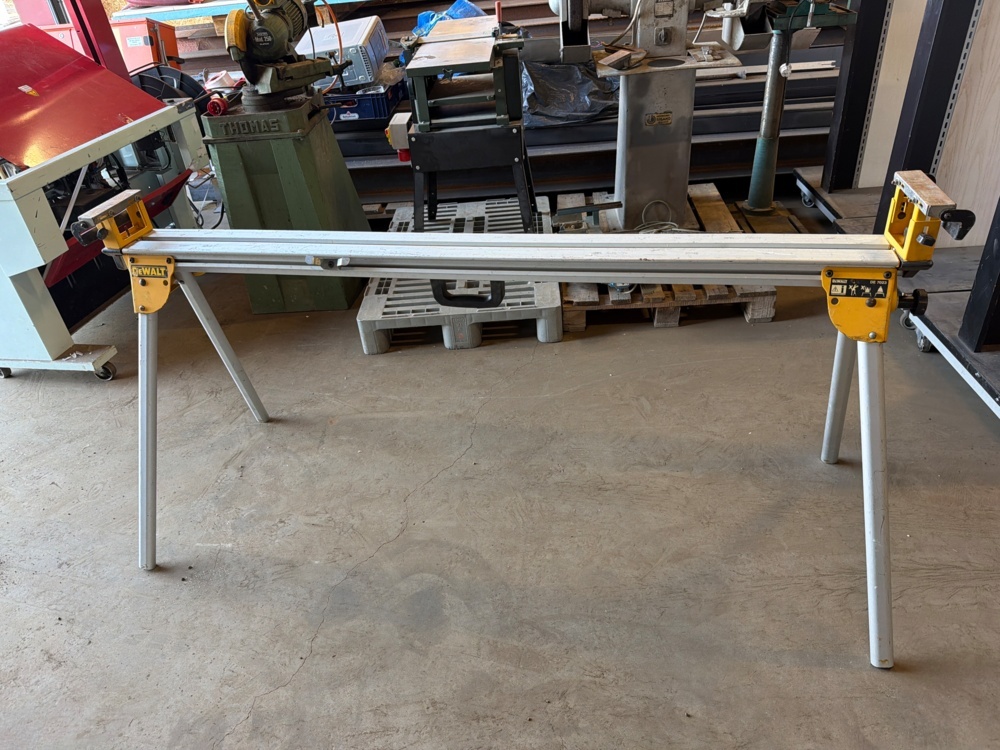 1593092-1 Workbench, Dewalt DE7023
