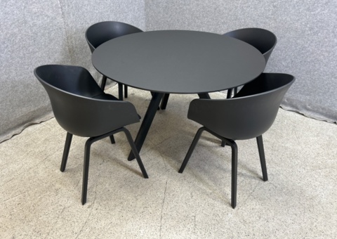Chairs 4 pcs and table - HAY