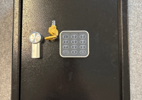 Key cabinet with combination lock - Yale YKB/365/DB1