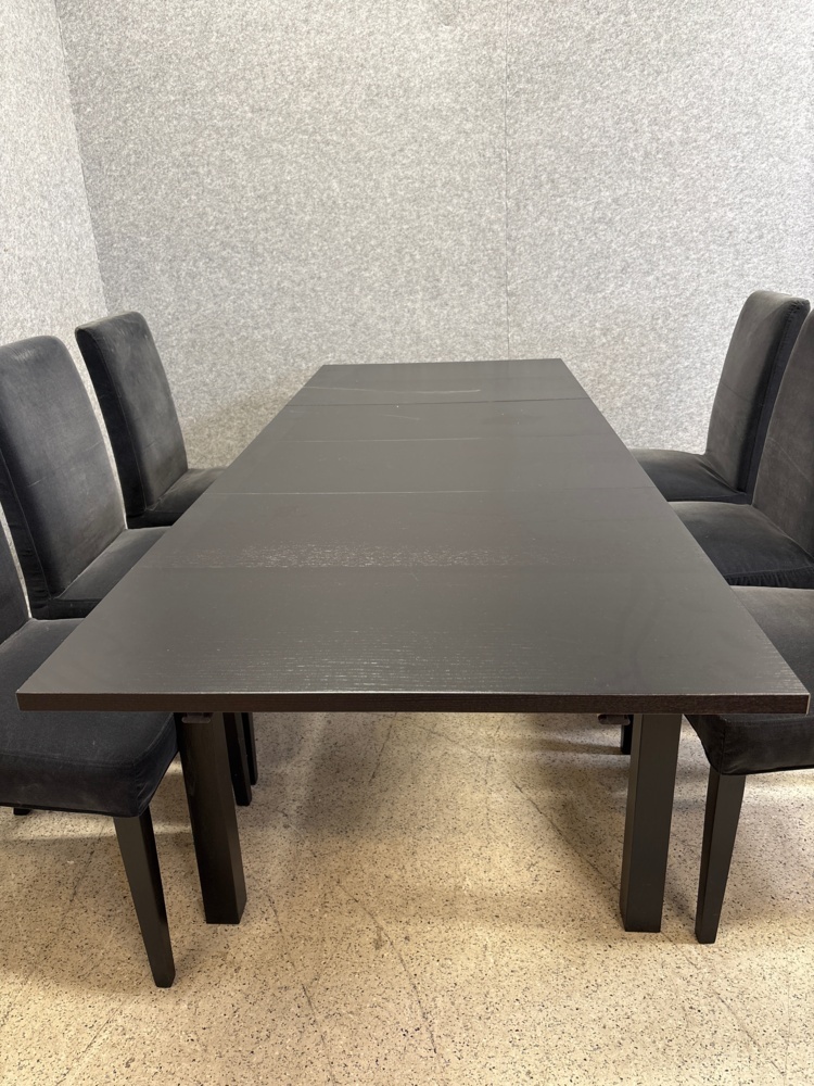 1546293-2 6 chairs and table