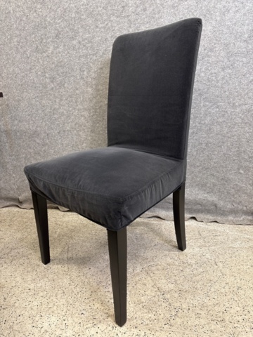 1546293-4 Stolar 6 st och bord