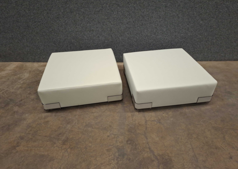 2 pcs Poufs, Kartell