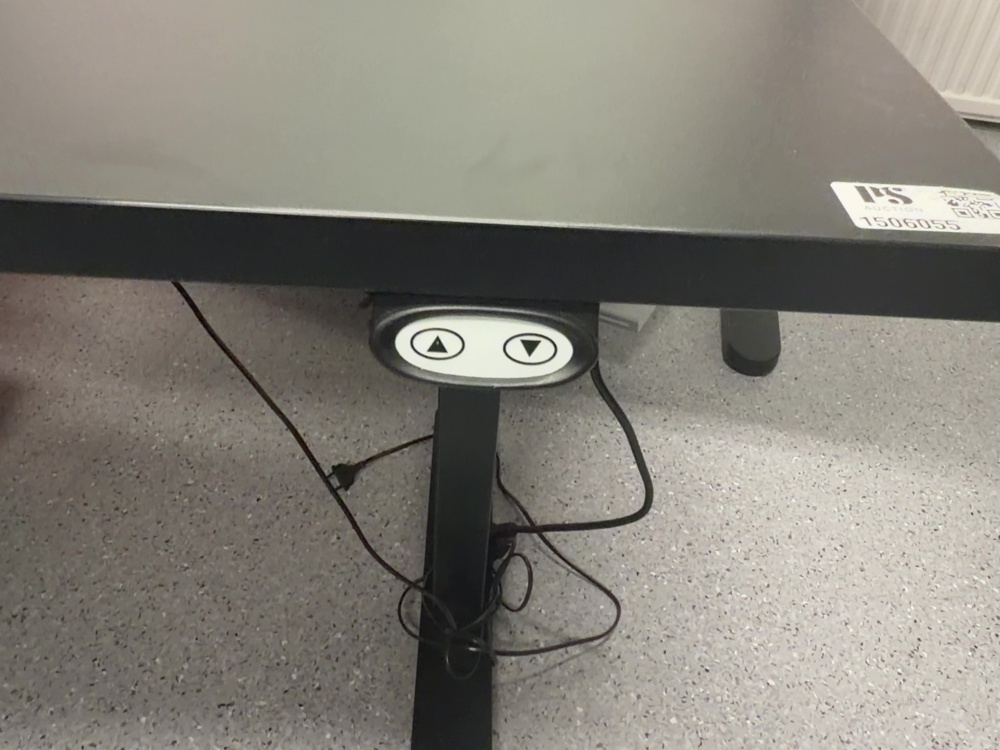 1506055-2 Height-adjustable desks - 4 pcs