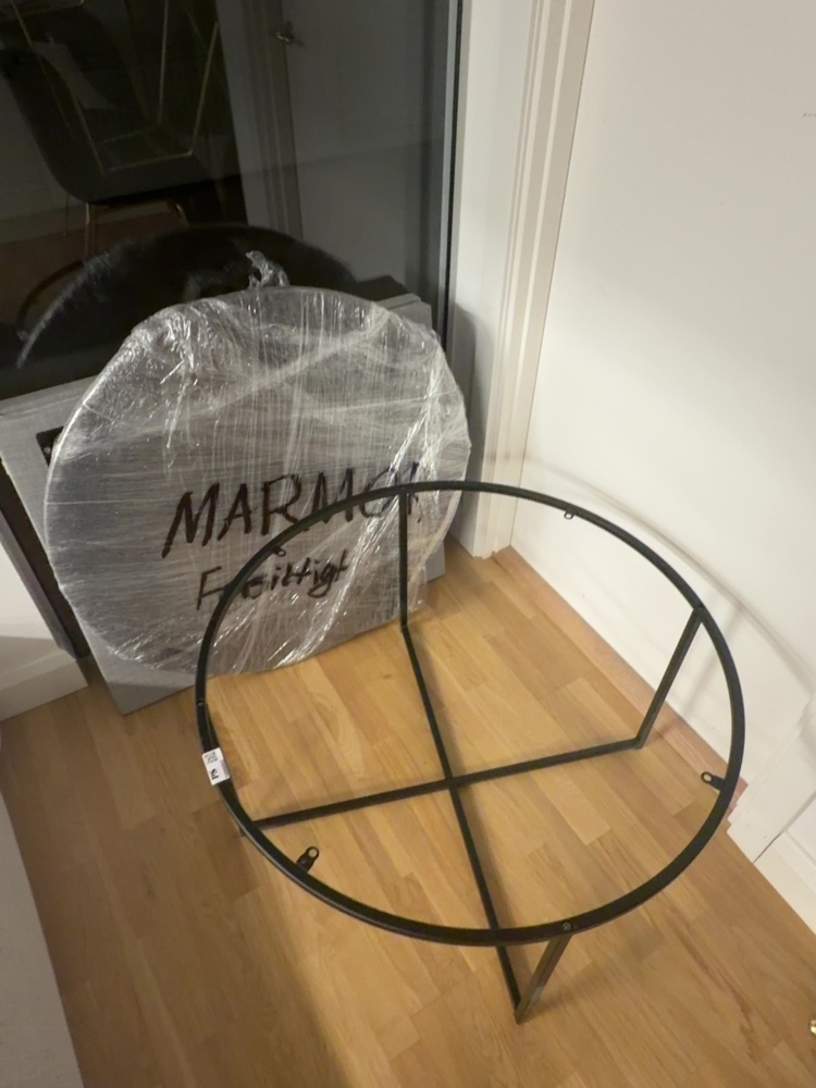 1506063-1 Round coffee table with marble top