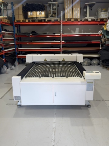 1458514-3 CO₂-laserskärare / lasergravyr – Redsail CM1325 – 130 W