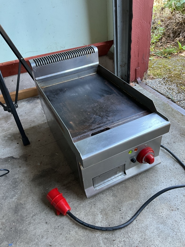 1474030-1 Frying table - Bertos