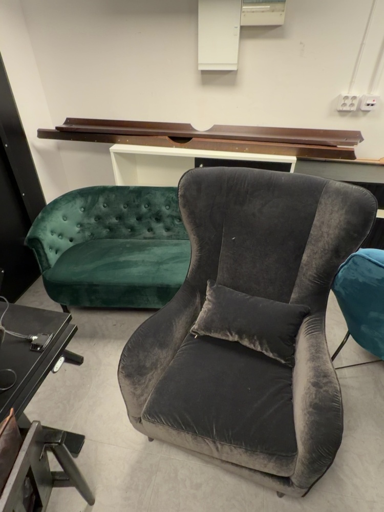 1506081-2 Velvet seating - 8 pieces